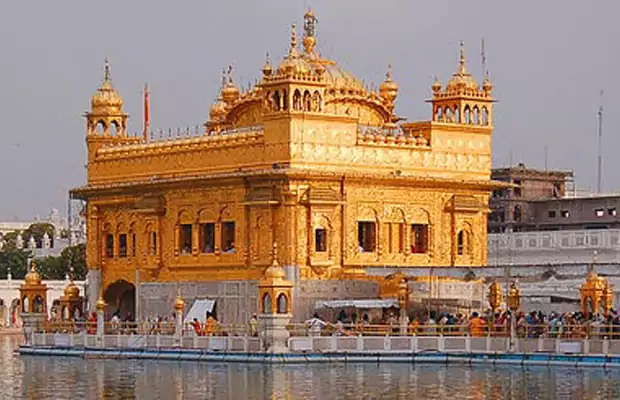 Amritsar Tour Package, Himachal Tours, Tours to Himachal, Himachal tour Packages, Car rental in Manali, Hotels in Manali, Honeymoon tours in Himachal, Kullu Manali tours, Shimala Manali Tours